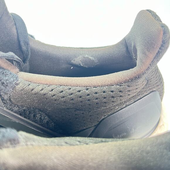 Adidas Ultraboost 5.0 DNA Core Black Running Shoes HQ 4206 Women's Size 10.5 - Picture 6 of 12